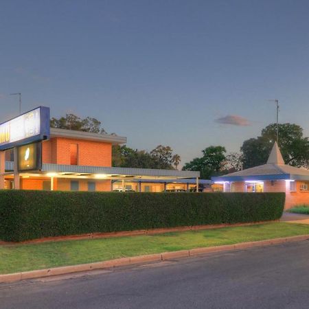 Binalong Motel Гундивинди Экстерьер фото