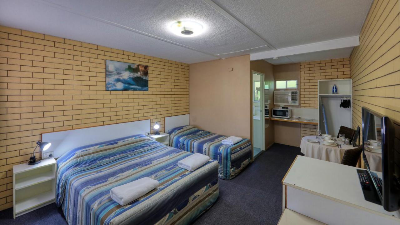 Binalong Motel Гундивинди Экстерьер фото