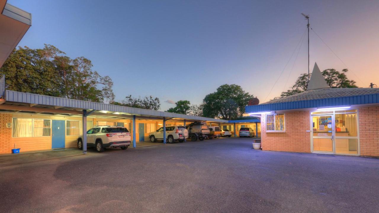 Binalong Motel Гундивинди Экстерьер фото