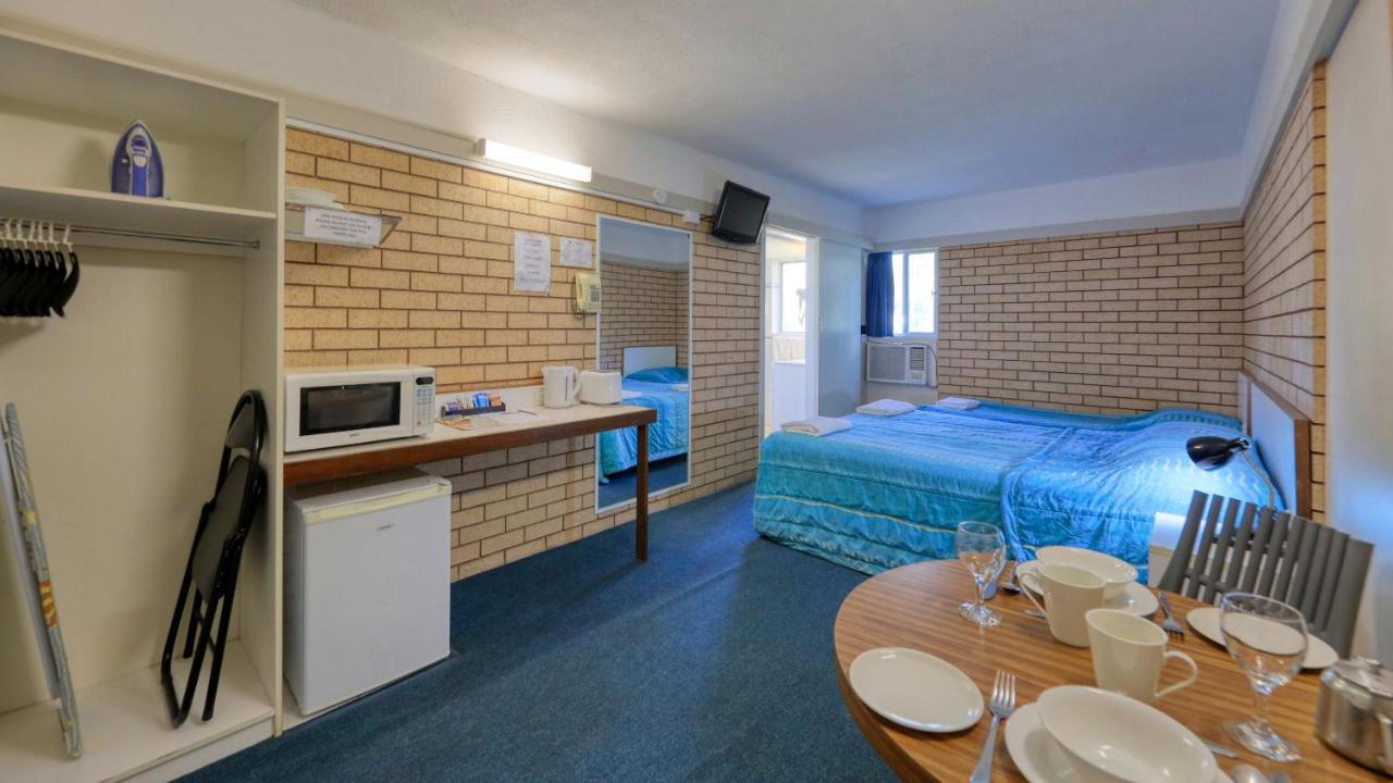 Binalong Motel Гундивинди Экстерьер фото