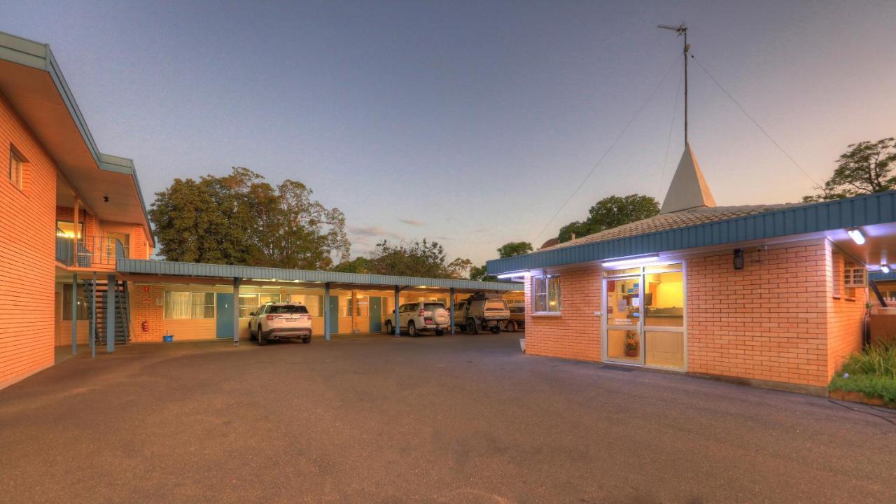 Binalong Motel Гундивинди Экстерьер фото