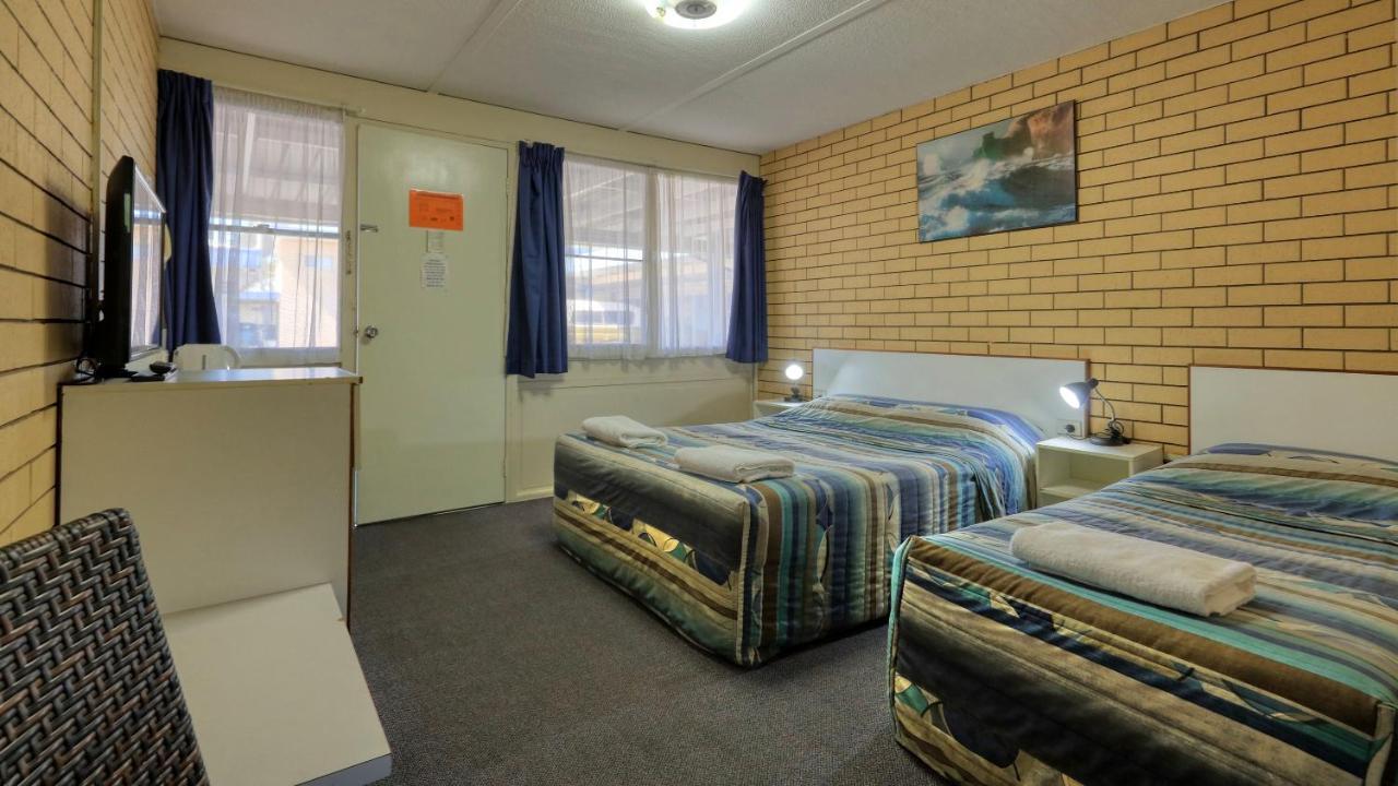 Binalong Motel Гундивинди Экстерьер фото