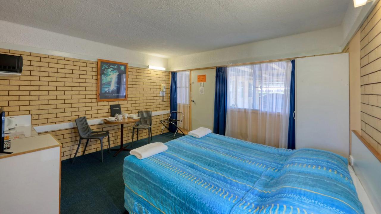 Binalong Motel Гундивинди Экстерьер фото