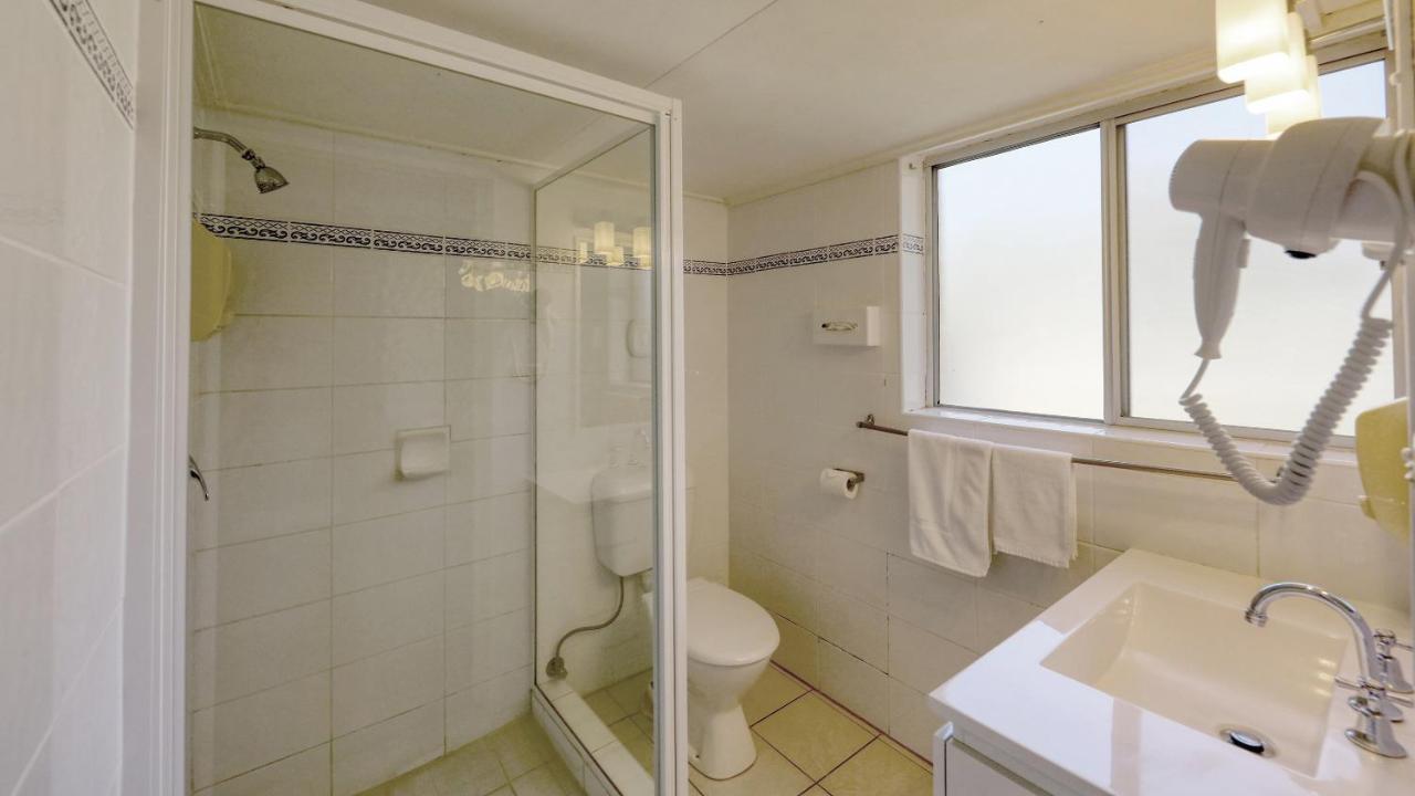 Binalong Motel Гундивинди Экстерьер фото